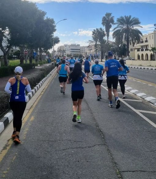 people running the Cyprus half marathon